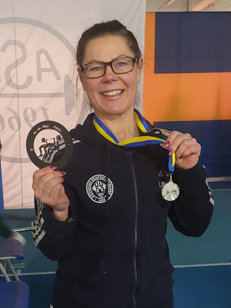 Linda Med silvermedalj Bänkpress-SM 2026